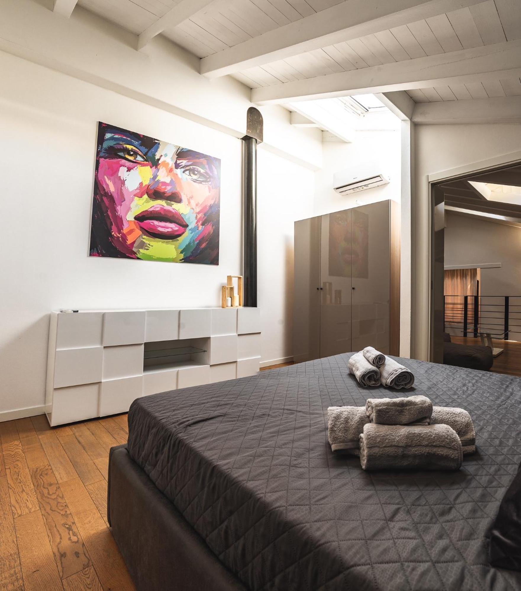 Luxury Industrial Vicino Al Centro Con Garage Brescia